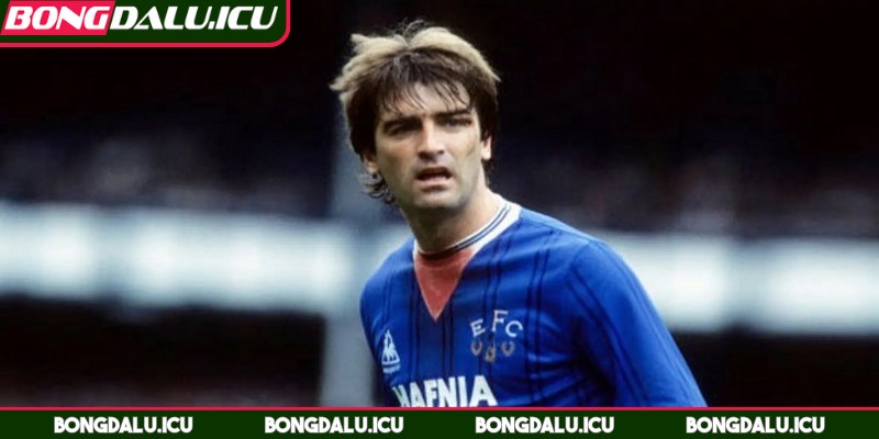 Huyền Thoại Câu Lạc Bộ Bóng Đá Everton Đáng Nhớ Nhất - 4 Ratcliffe là đội trưởng đưa Everton đến cú đúp lịch sử